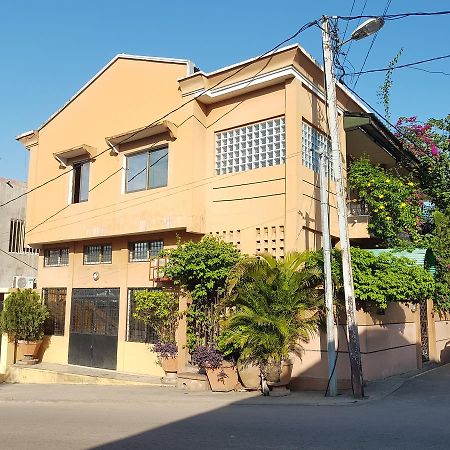 Appartements Chez Leo Brazzaville Exterior photo