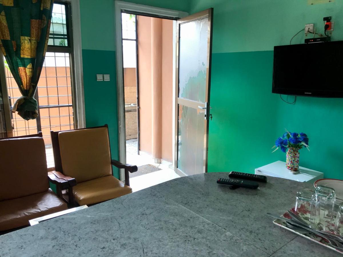 Appartements Chez Leo Brazzaville Exterior photo