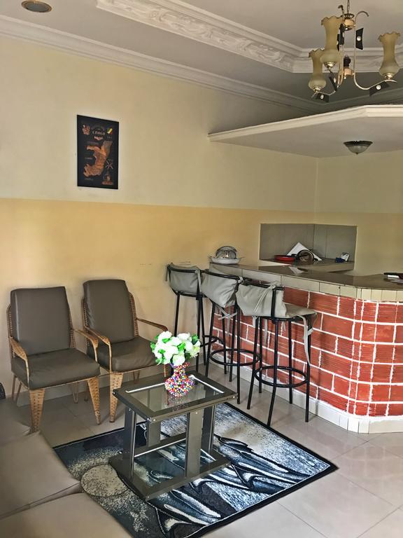 Appartements Chez Leo Brazzaville Exterior photo