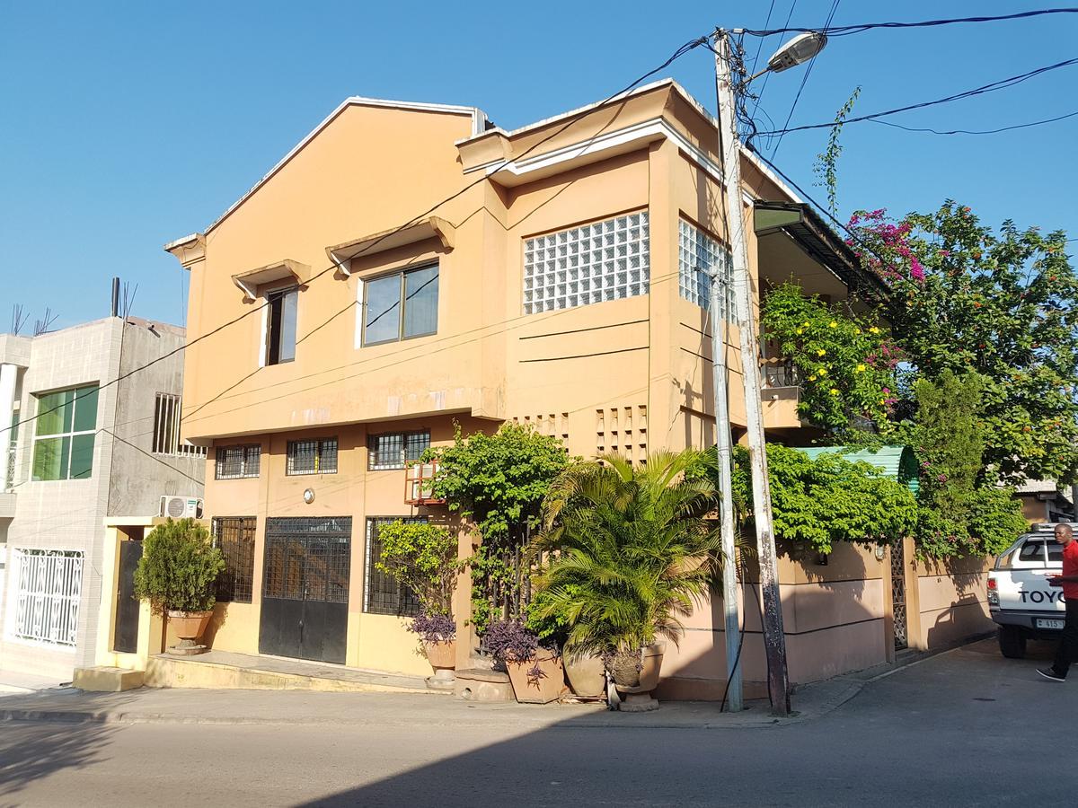 Appartements Chez Leo Brazzaville Exterior photo